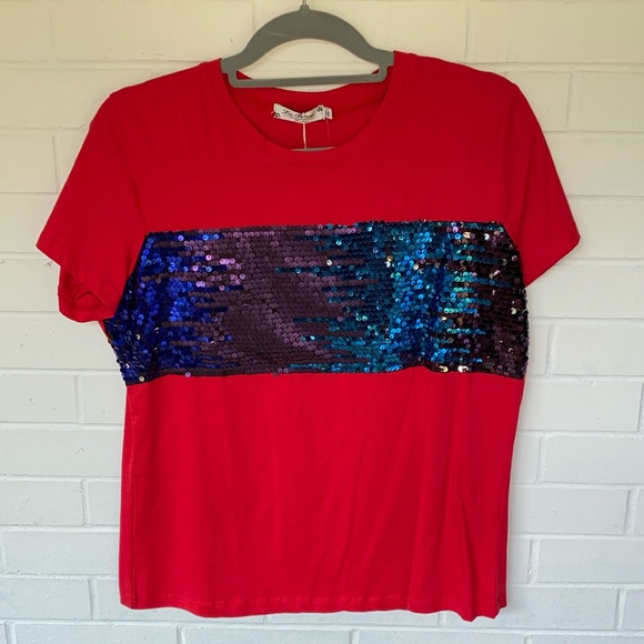 NWT LA DIOSA Fashion Red T-Shirt Top w/ Blue Sequins Embellishment Size XL - Picture 1 of 14